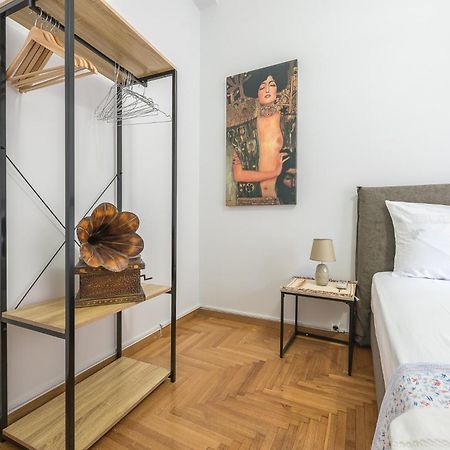 Andromar In The Heart Of Kolonaki Apartment Athens Luaran gambar